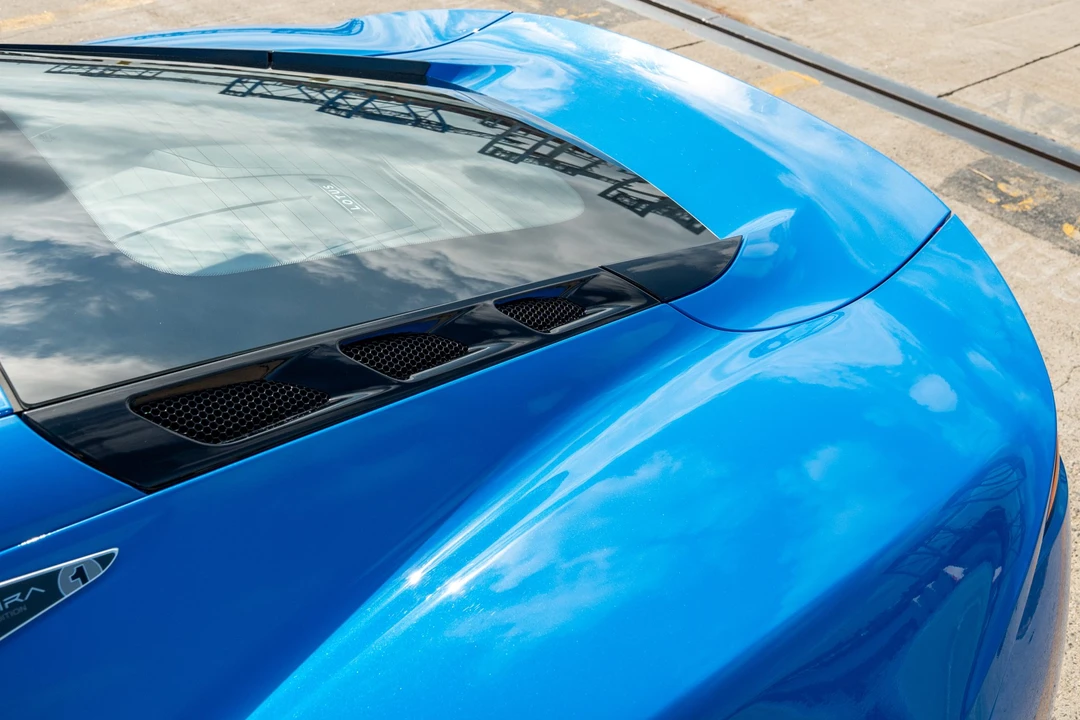 2024 Lotus Emira - Image 25 of 31