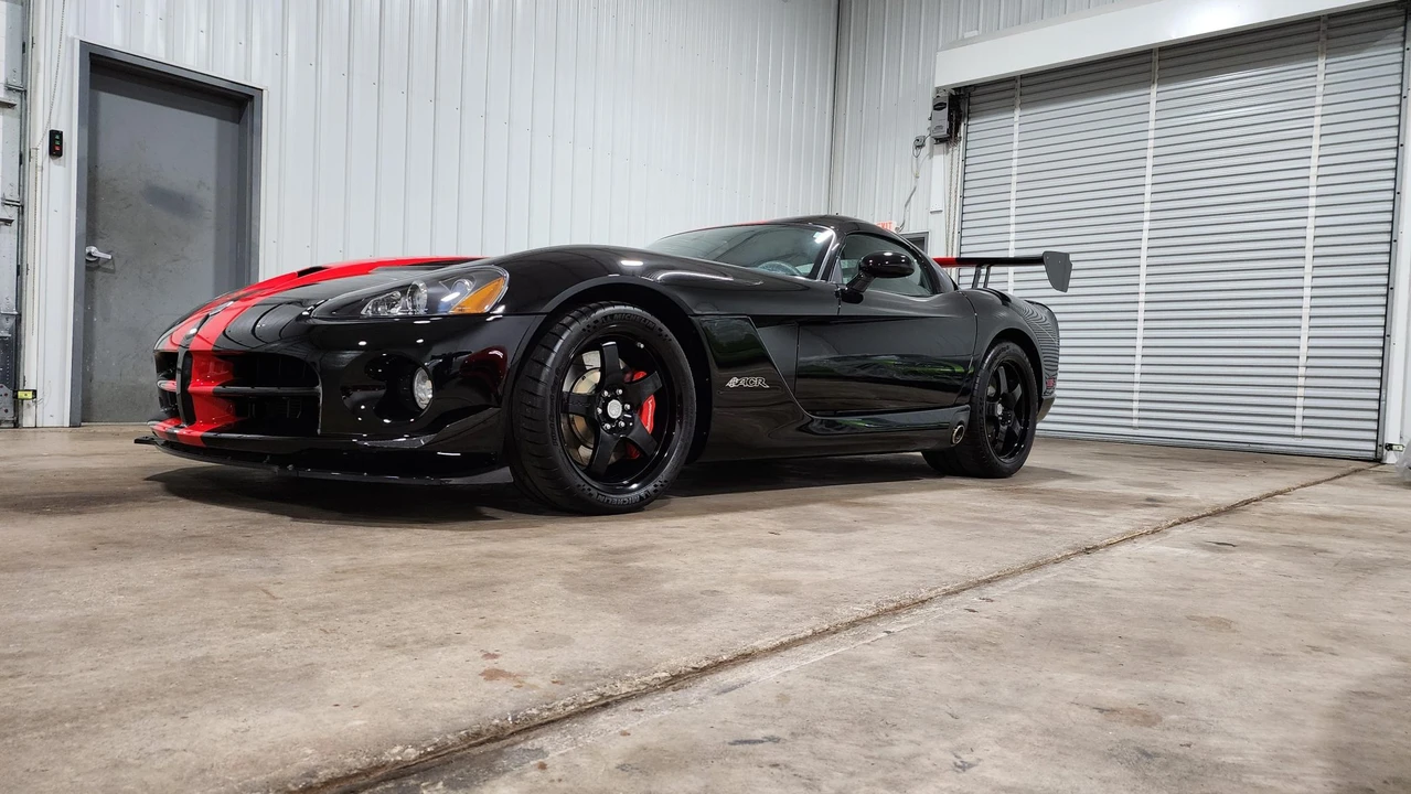 2009 Dodge Viper ACR 4th Gen - Image 2 of 31