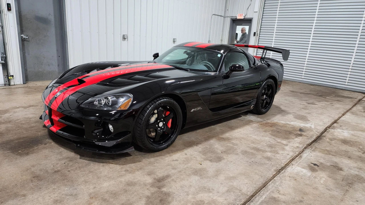 2009 Dodge Viper ACR 4th Gen - Image 3 of 31
