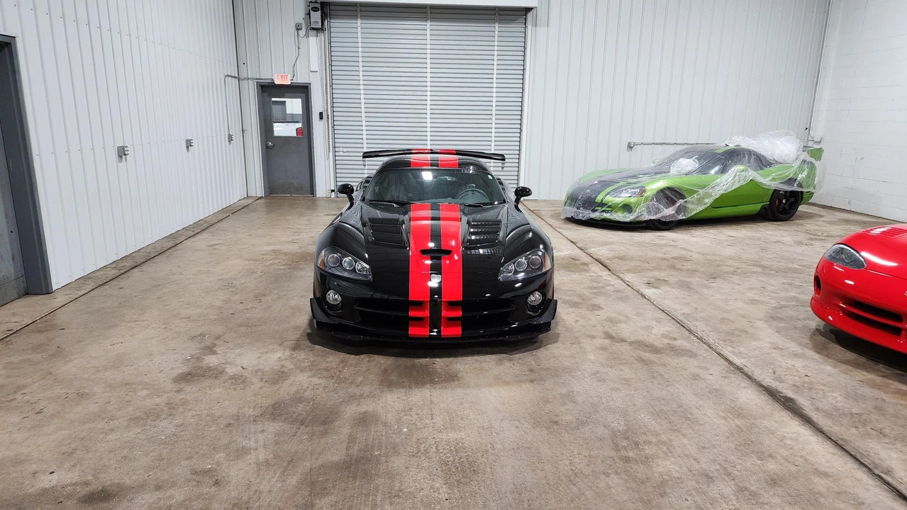 2009 Dodge Viper ACR 4th Gen - Image 15 of 31