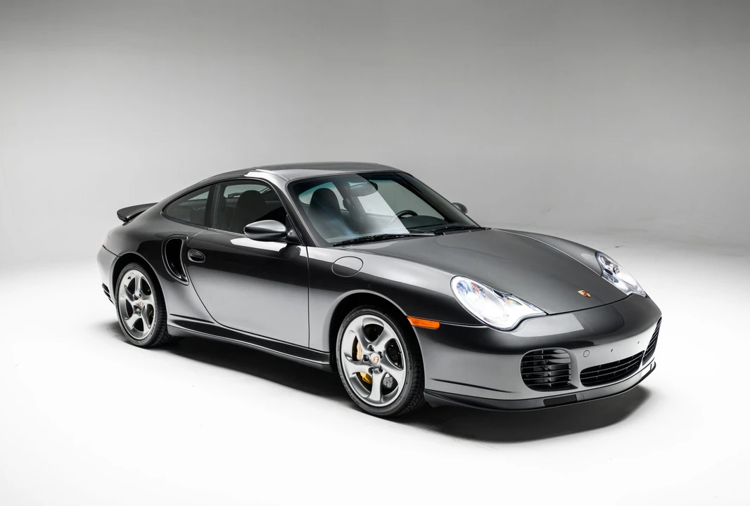 2005 Porsche 996 Turbo - Image 11 of 31