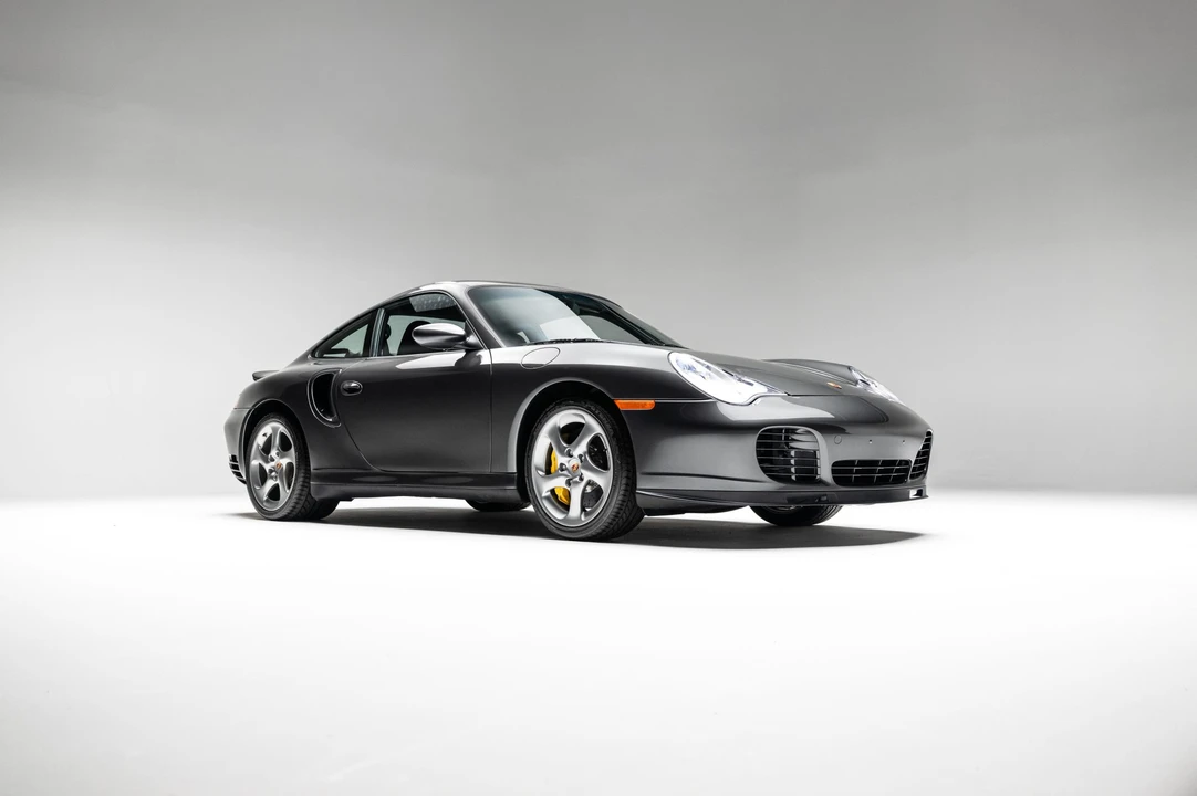 2005 Porsche 996 Turbo - Image 12 of 31