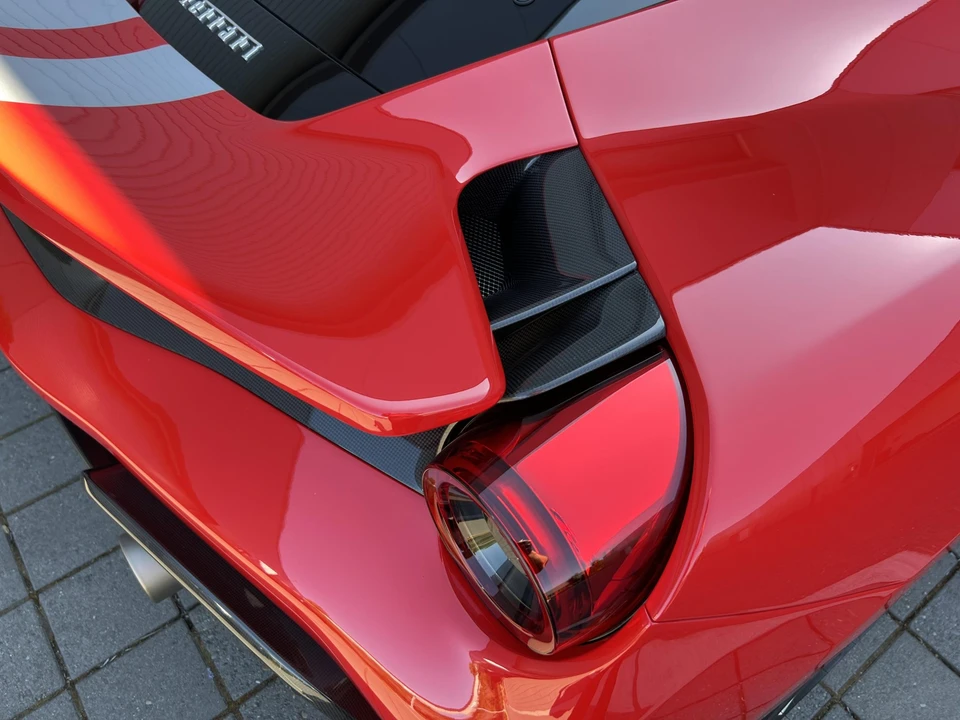 2019 Ferrari 488 Pista - Image 26 of 31