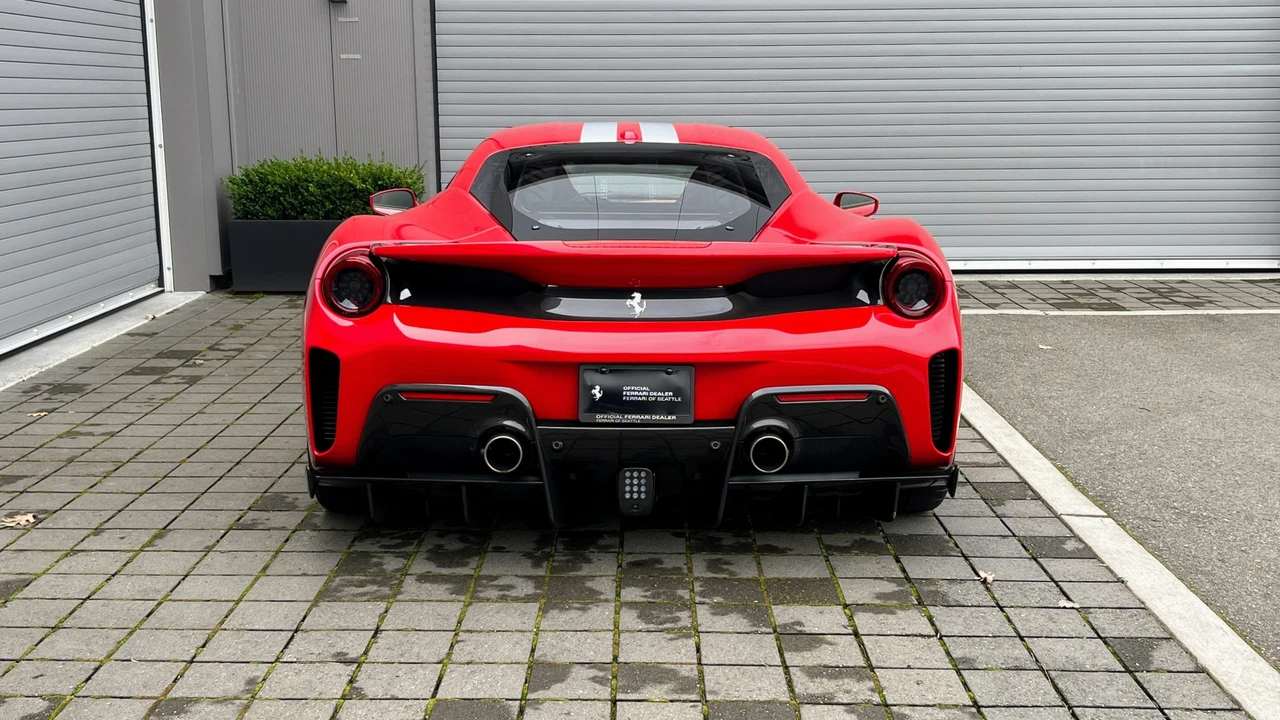 2019 Ferrari 488 Pista - Image 10 of 31
