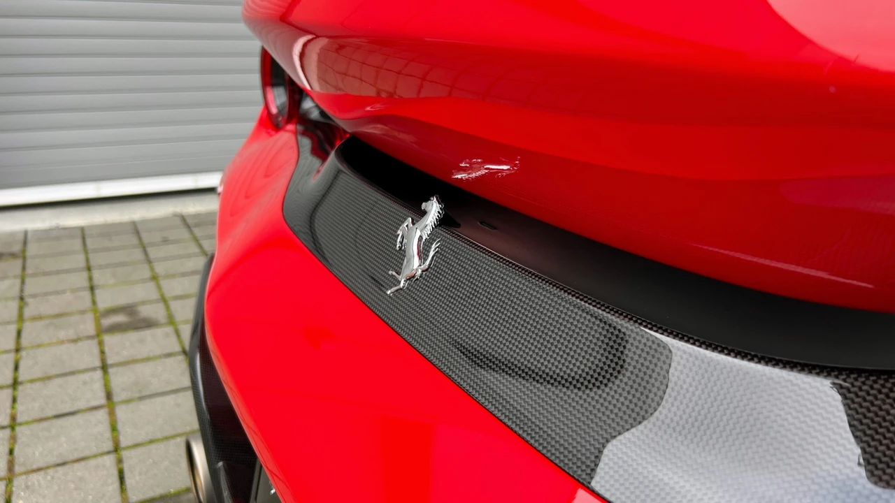 2019 Ferrari 488 Pista - Image 27 of 31