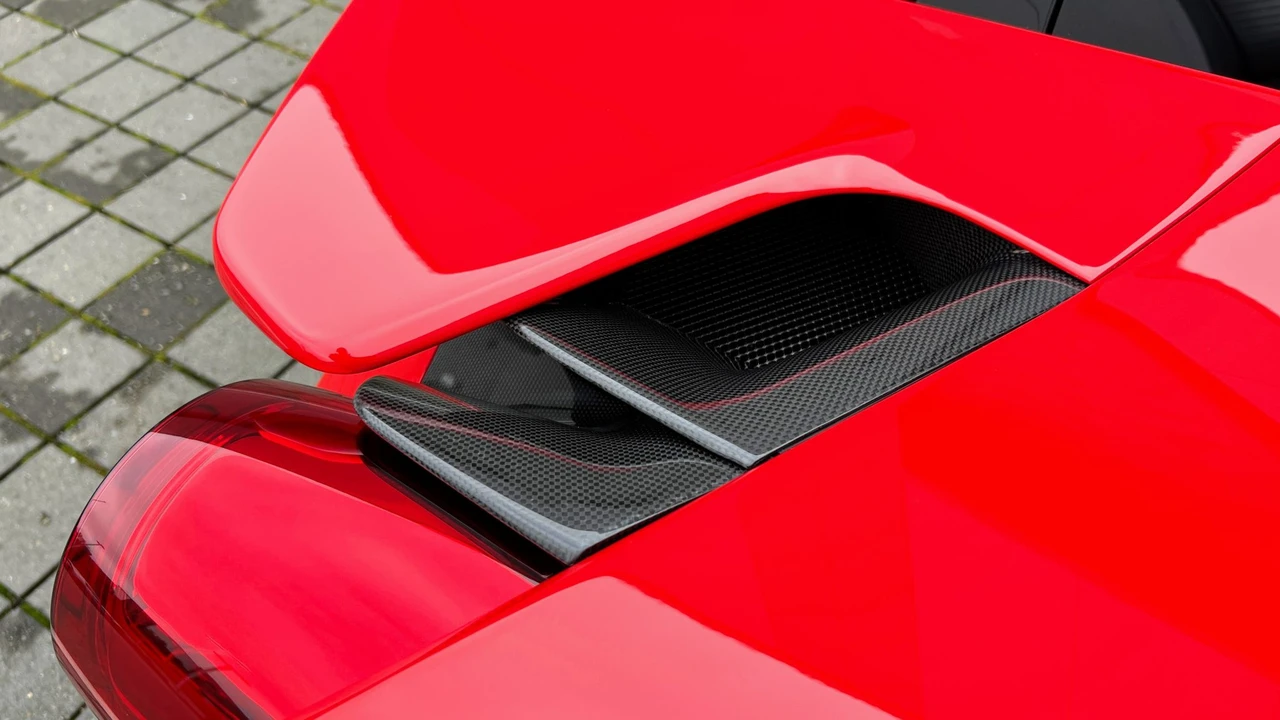2019 Ferrari 488 Pista - Image 21 of 31