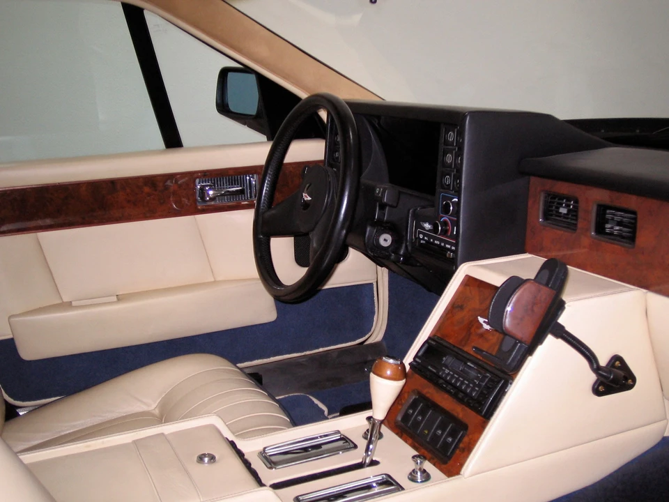 1990 Aston Martin Lagonda - Image 3 of 3