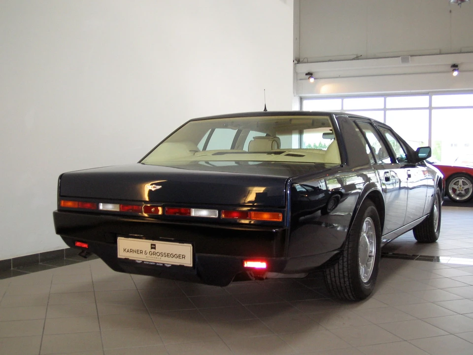 1990 Aston Martin Lagonda - Image 2 of 3