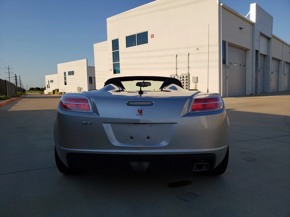 2007 Saturn Sky - Image 10 of 31