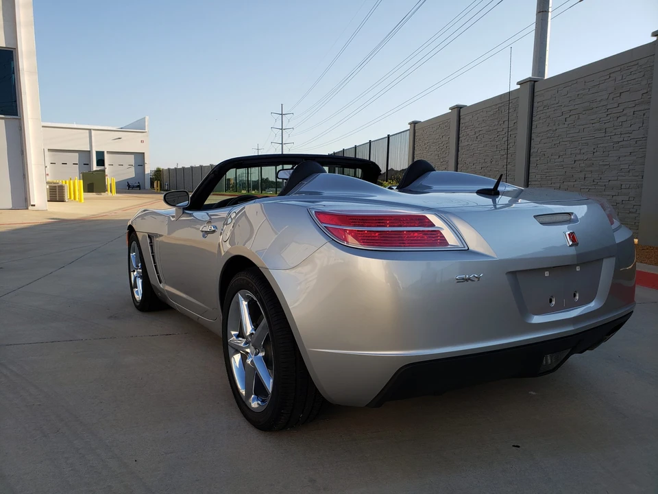 2007 Saturn Sky - Image 8 of 31