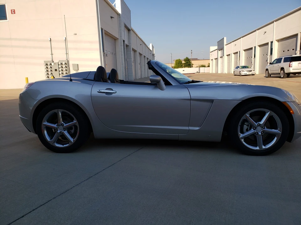 2007 Saturn Sky - Image 14 of 31
