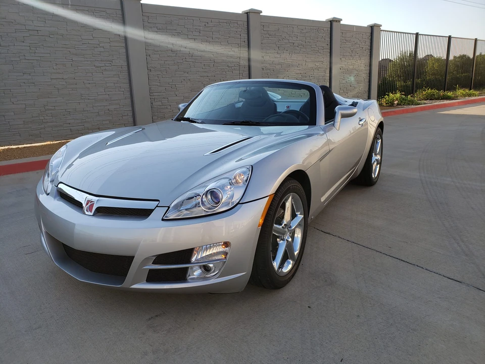 2007 Saturn Sky - Image 2 of 31