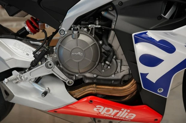 2022 Aprilia - Image 6 of 9