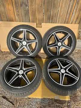 Mercedes Pirelli SottoZero Runflat Winter Tires and Rims