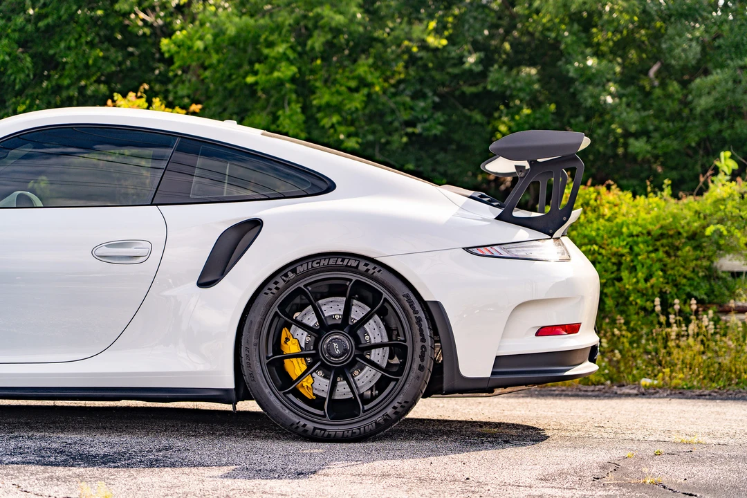 2016 Porsche 991 GT3 RS - Image 17 of 31