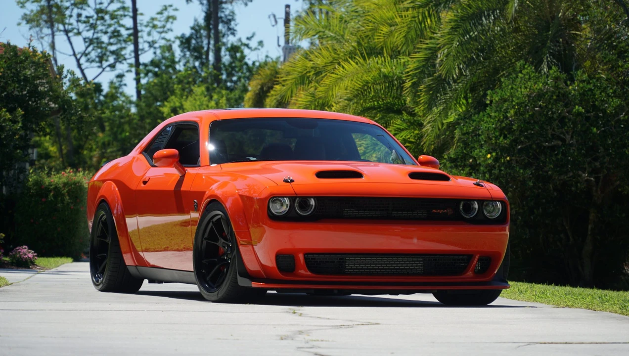 2023 Dodge Challenger SRT Hellcat 3rd Gen - Image 15 of 31