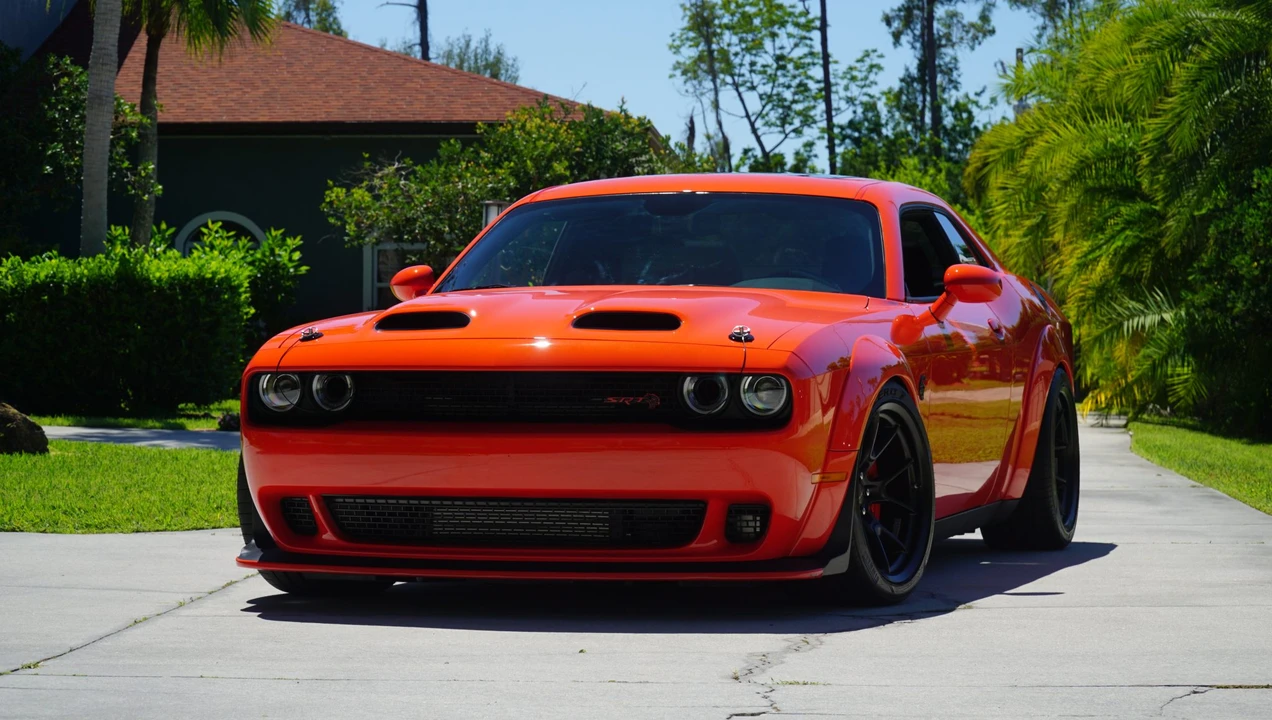 2023 Dodge Challenger SRT Hellcat 3rd Gen - Image 9 of 31