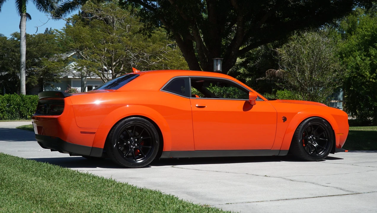 2023 Dodge Challenger SRT Hellcat 3rd Gen - Image 22 of 31