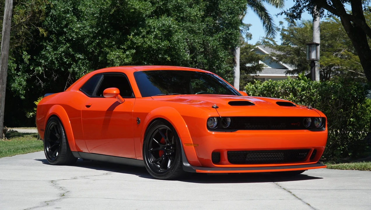 2023 Dodge Challenger SRT Hellcat 3rd Gen - Image 16 of 31