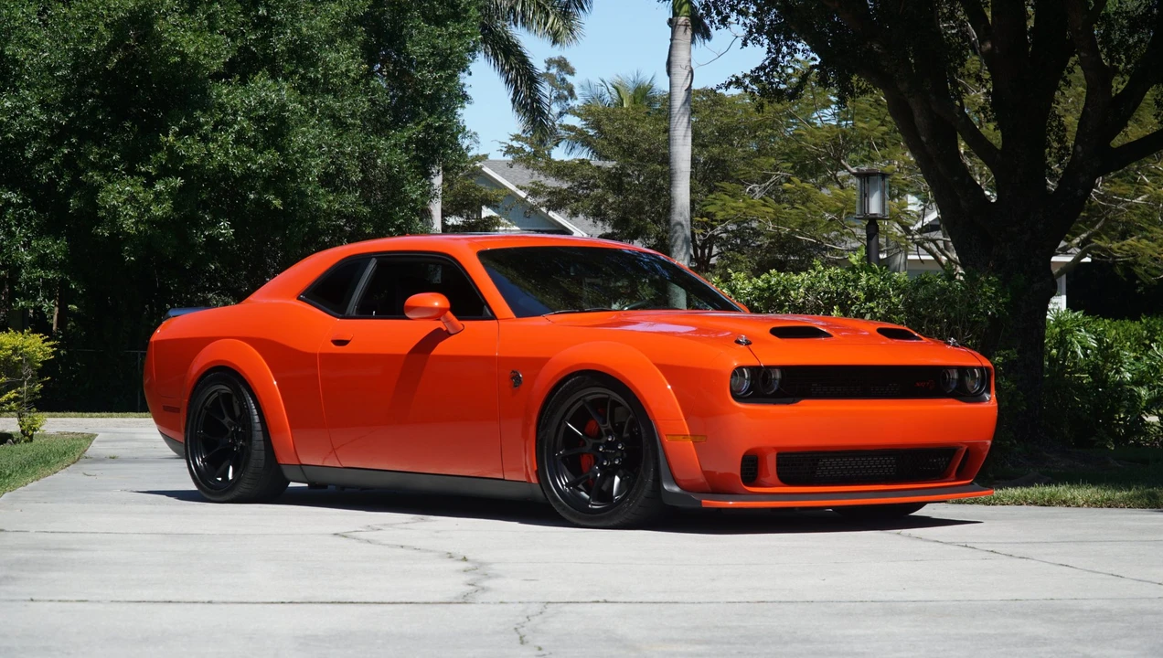 2023 Dodge Challenger SRT Hellcat 3rd Gen - Image 19 of 31