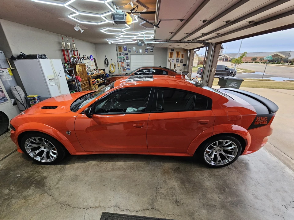 2023 Dodge Charger SRT Hellcat 7th Gen - Image 17 of 31