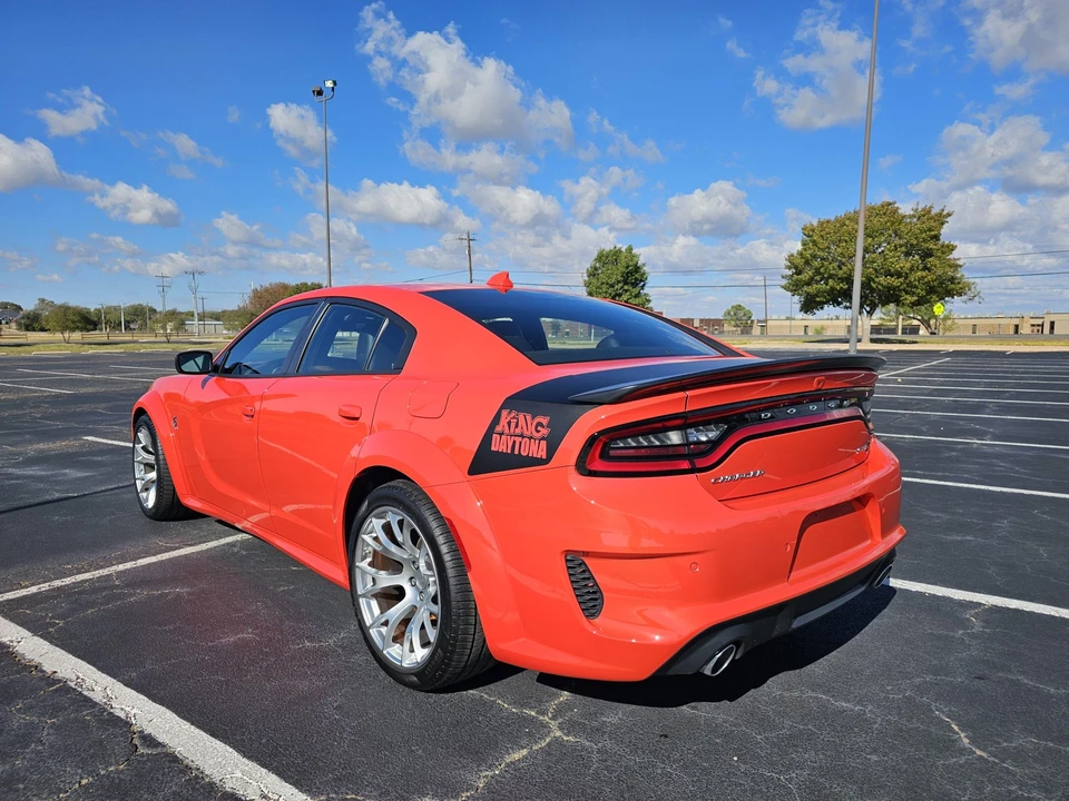 2023 Dodge Charger SRT Hellcat 7th Gen - Image 14 of 31