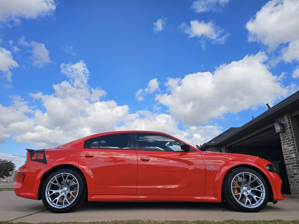 2023 Dodge Charger SRT Hellcat 7th Gen - Image 10 of 31