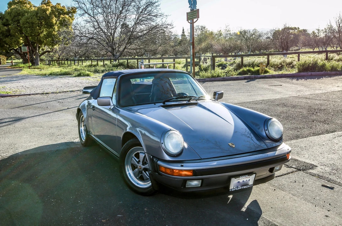 1987 Porsche 911 Carrera 3.2 - Image 13 of 31