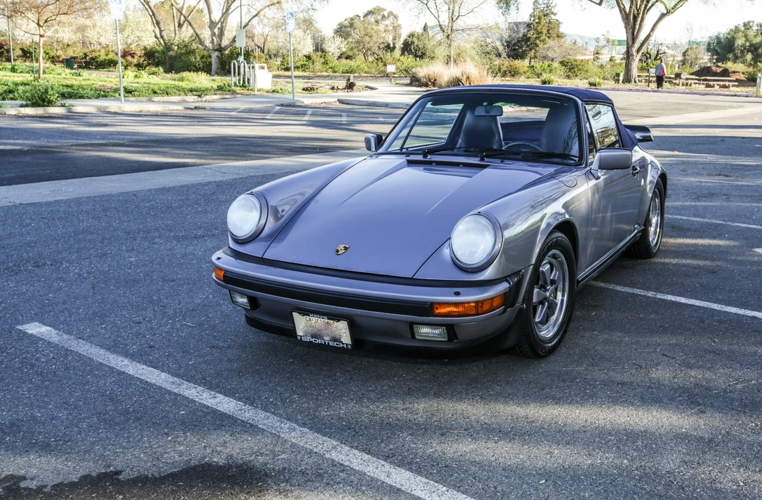 1987 Porsche 911 Carrera 3.2 - Image 9 of 31