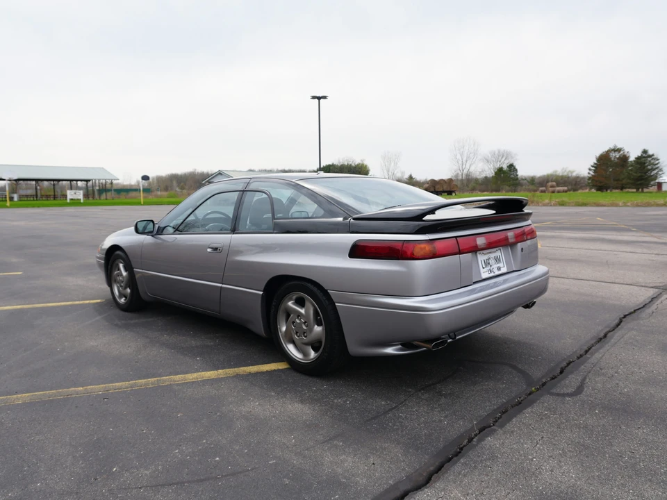 1992 Subaru SVX - Image 13 of 31