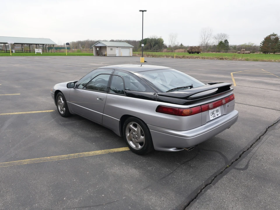 1992 Subaru SVX - Image 12 of 31