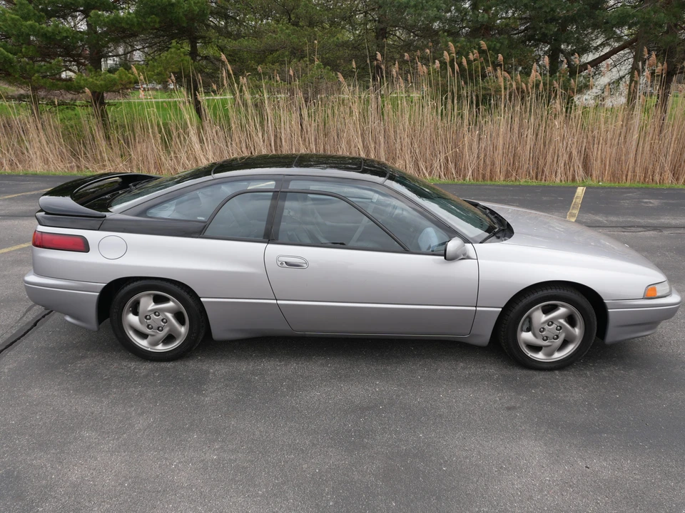 1992 Subaru SVX - Image 20 of 31