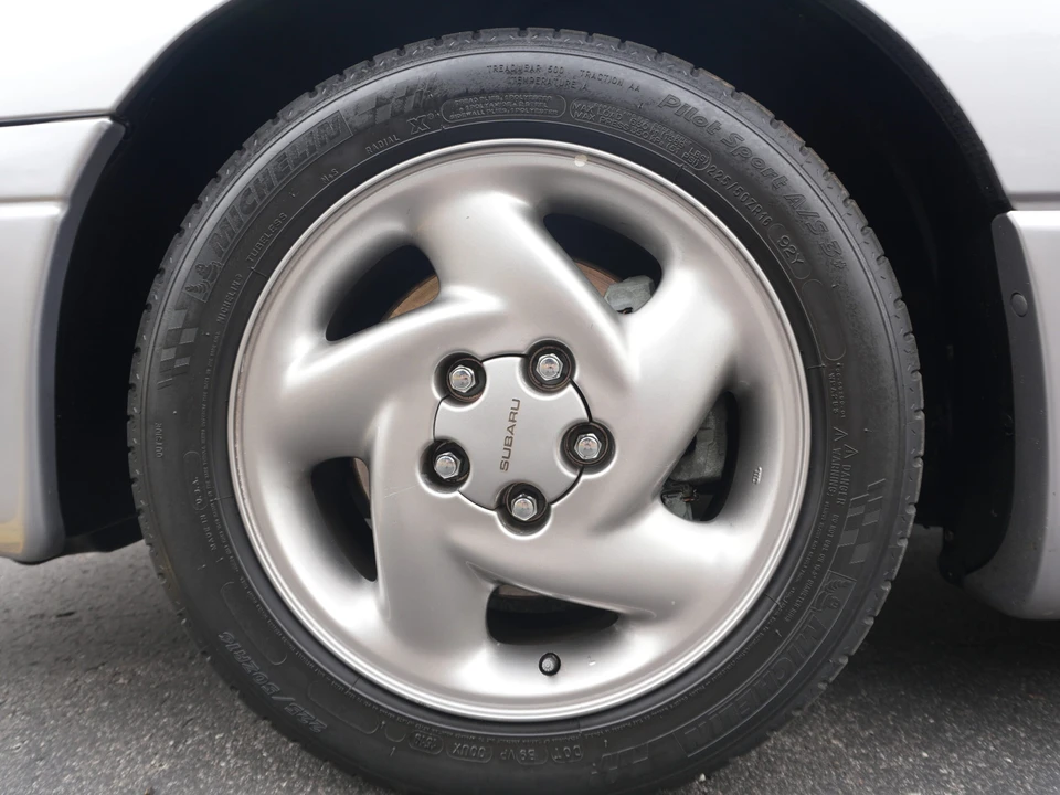 1992 Subaru SVX - Image 27 of 31