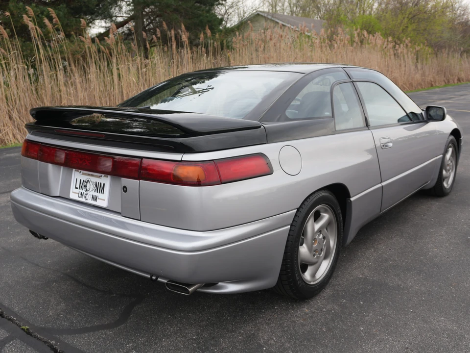 1992 Subaru SVX - Image 22 of 31