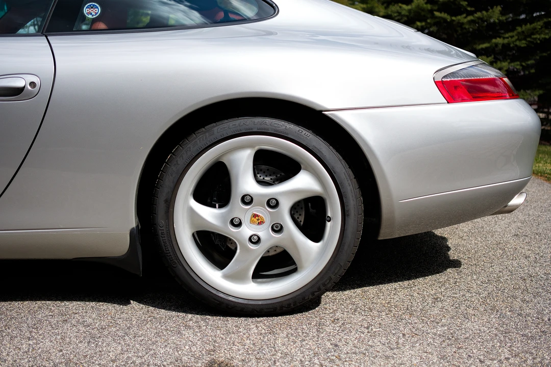 1999 Porsche 996 Carrera - Image 30 of 31