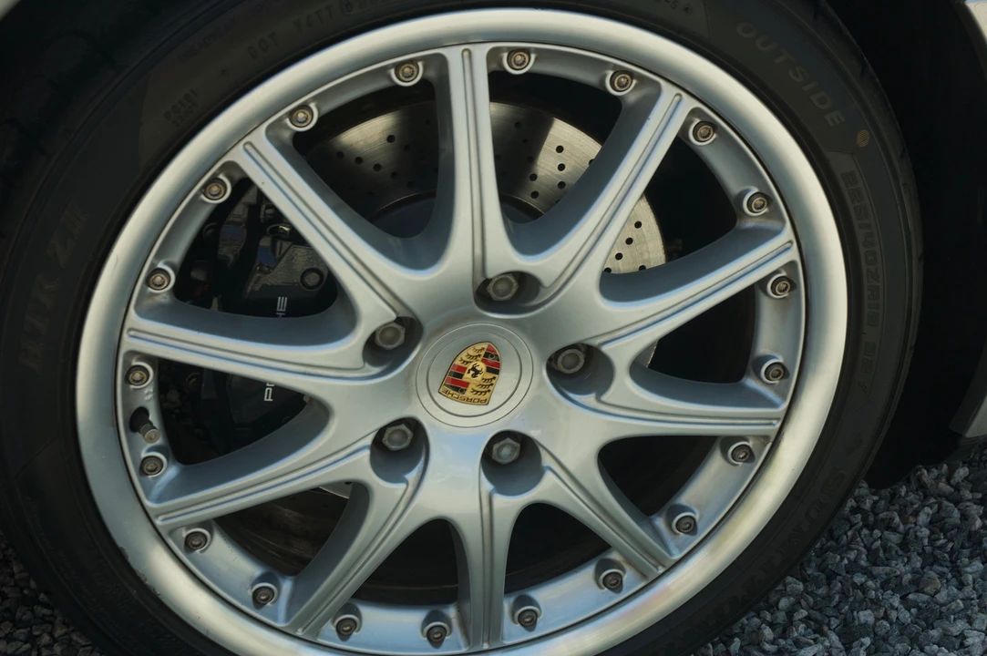 2002 Porsche 996 Carrera - Image 22 of 31