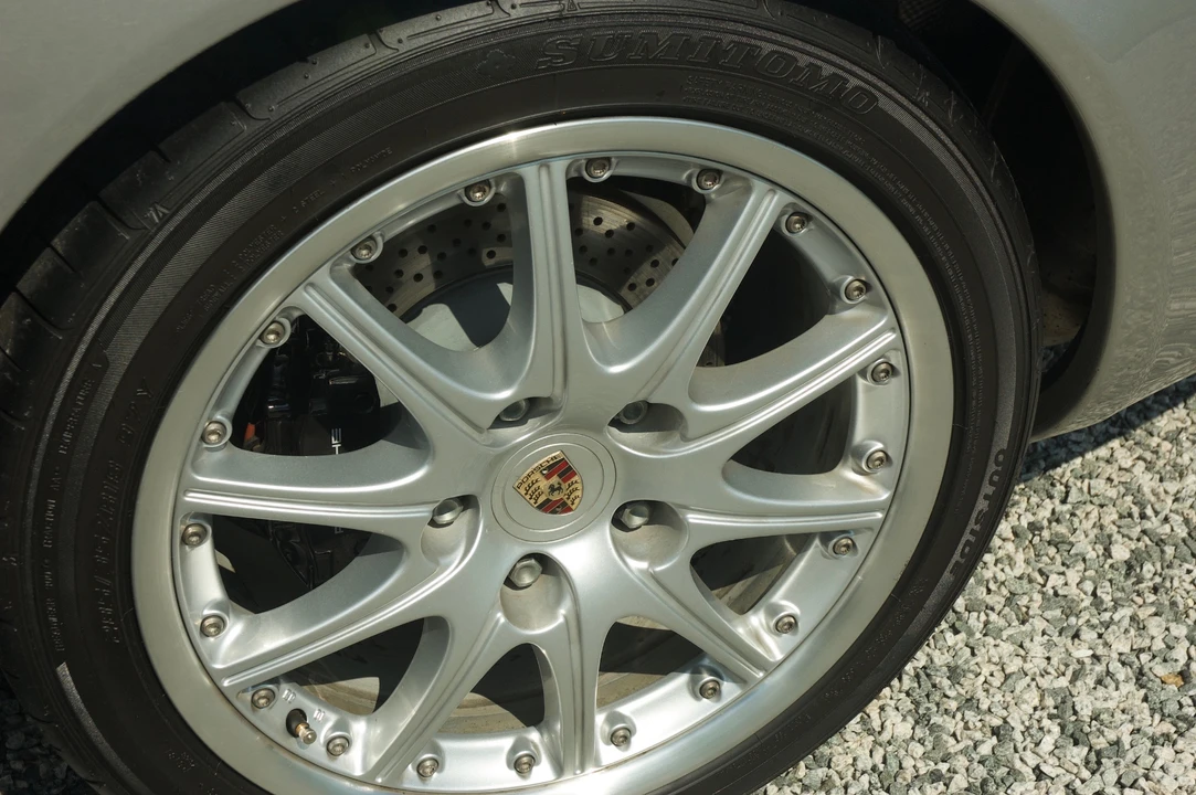 2002 Porsche 996 Carrera - Image 24 of 31