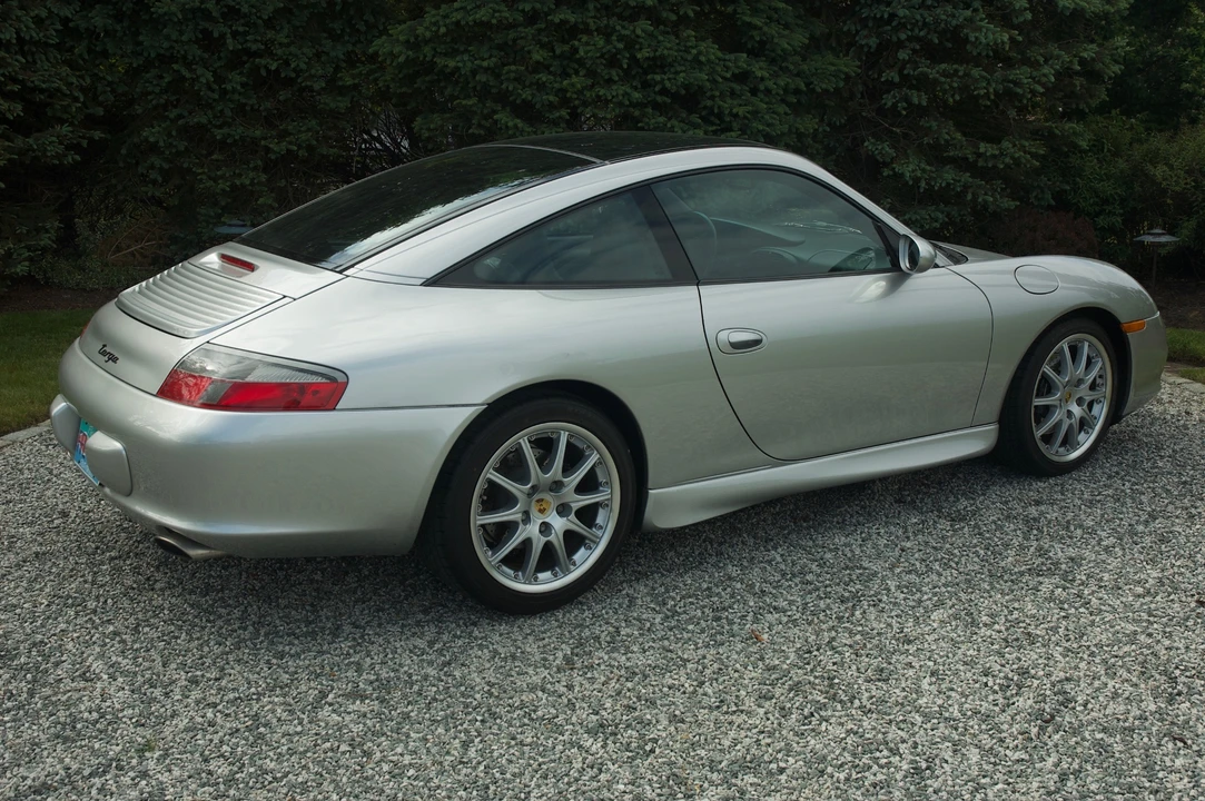 2002 Porsche 996 Carrera - Image 8 of 31