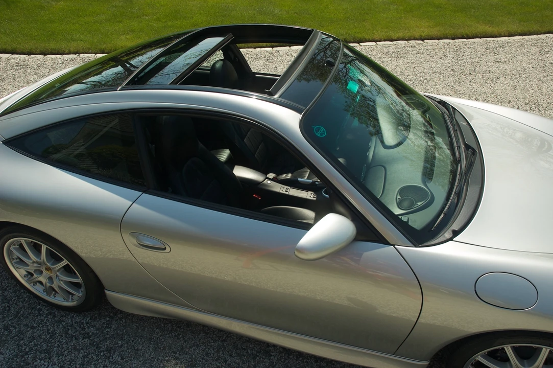 2002 Porsche 996 Carrera - Image 17 of 31