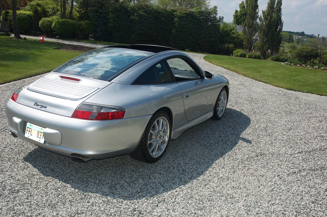 2002 Porsche 996 Carrera - Image 9 of 31