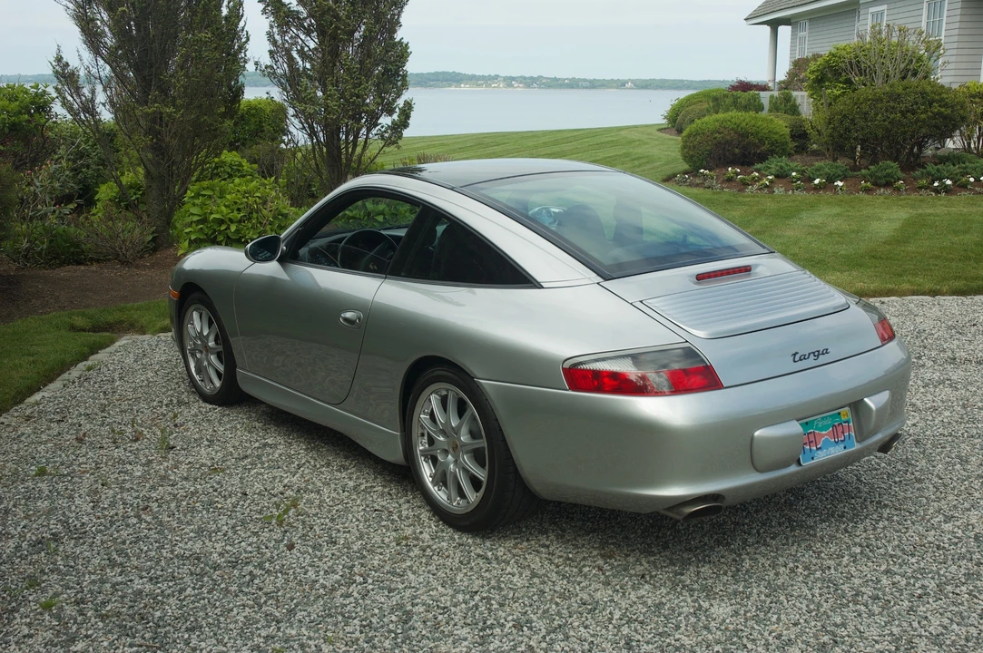 2002 Porsche 996 Carrera - Image 13 of 31
