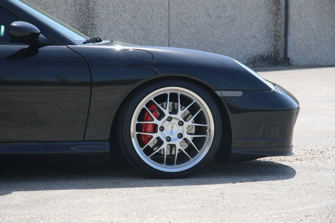 2004 Porsche 996 Turbo - Image 28 of 31