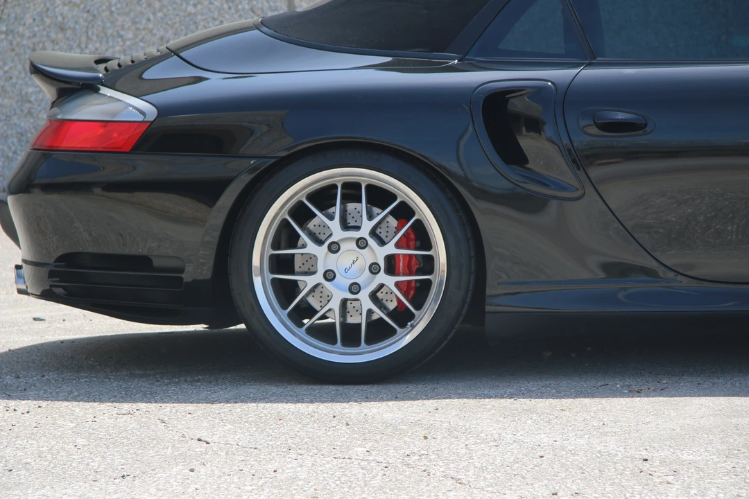 2004 Porsche 996 Turbo - Image 29 of 31