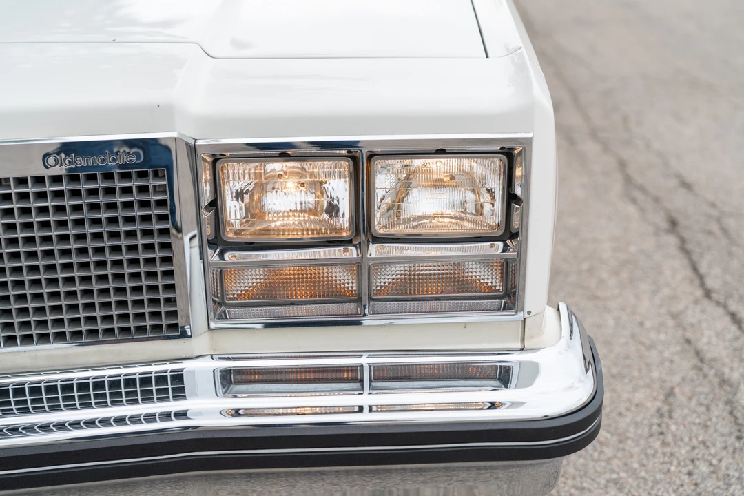 1977 Oldsmobile 98 - Image 15 of 31