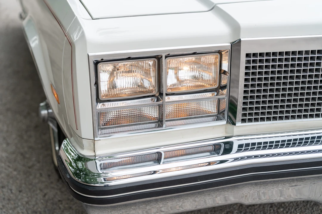 1977 Oldsmobile 98 - Image 14 of 31