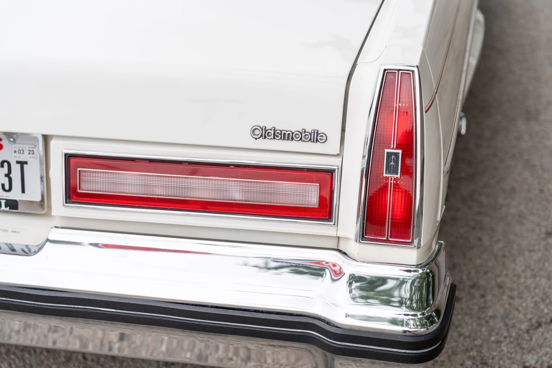 1977 Oldsmobile 98 - Image 27 of 31