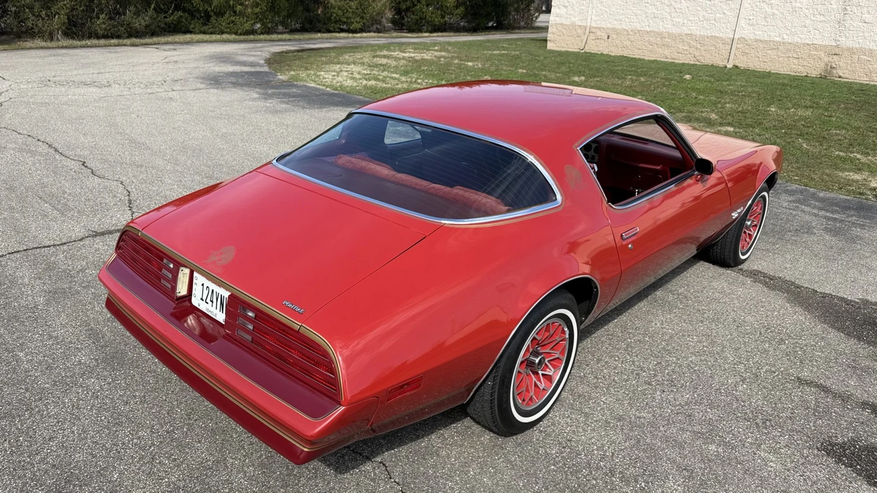 1978 Pontiac Firebird 2nd Gen - Image 10 of 31