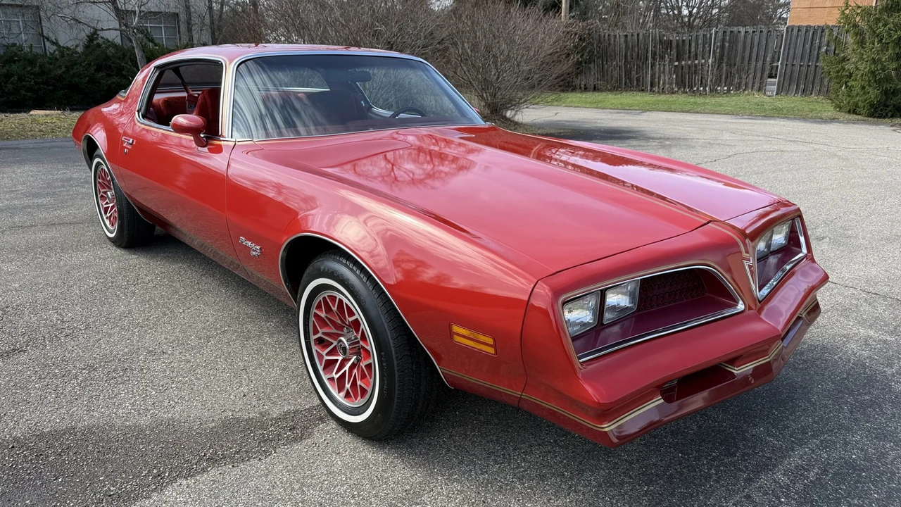 1978 Pontiac Firebird 2nd Gen - Image 2 of 31