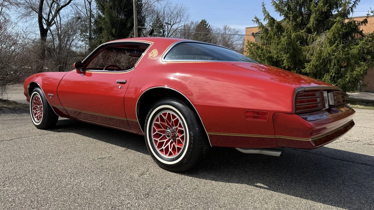 1978 Pontiac Firebird 2nd Gen - Image 26 of 31