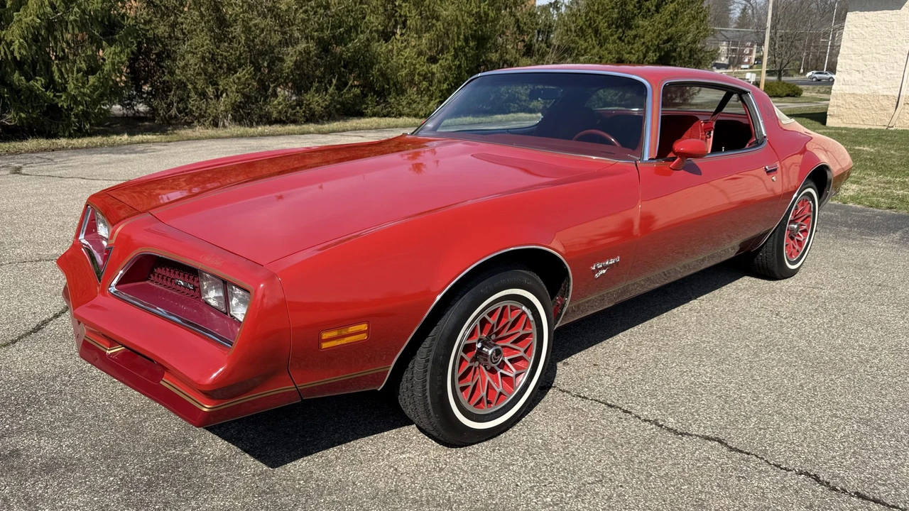 1978 Pontiac Firebird 2nd Gen - Image 6 of 31